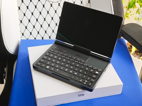 Gpd pocket 16g 1tb 8840u - 16g/1tb,